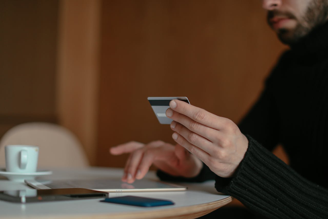 Pour obtenir un taux de crédit fixe, renseignez-vous sur le rachat de crédit avec Crédiliss