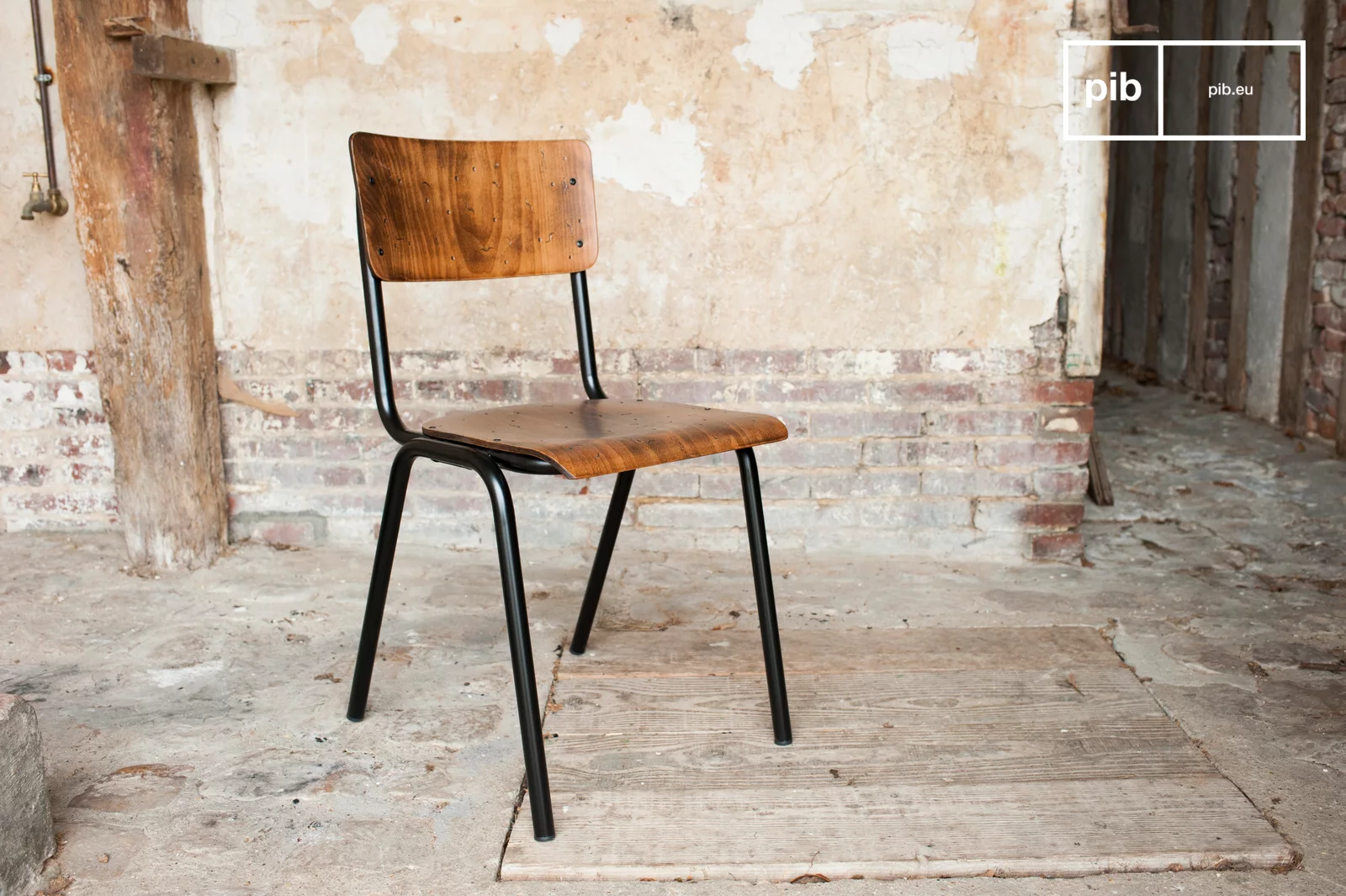 Chaise vintage Doinel